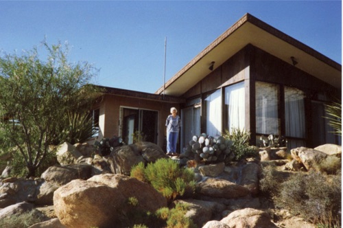 HouseMother.jpg HouseMother.jpg